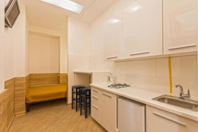  Economy Apartment on Krehivska 7  Львов